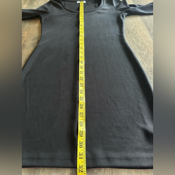 Babaton Dress Sz M Long Sleeve Scoop Neck Mini Dress Little Black Dress Classic - Picture 5 of 9
